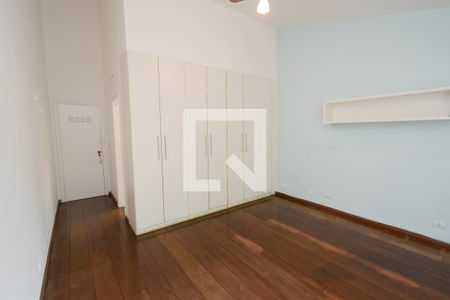 Casa à venda com 430m², 4 quartos e 4 vagas Casa à venda com 430m², 4 quartos e 4 vagasSuíte 2