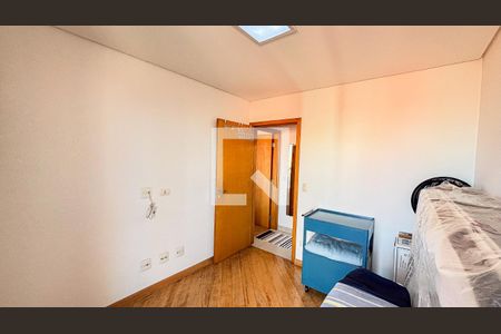 Apartamento à venda com 95m², 2 quartos e 2 vagas Apartamento à venda com 95m², 2 quartos e 2 vagasQuarto