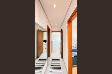 Apartamento à venda com 95m², 2 quartos e 2 vagas Apartamento à venda com 95m², 2 quartos e 2 vagasCorredor