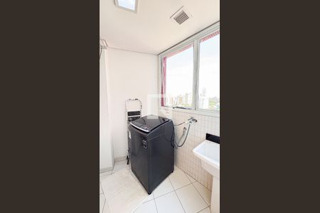 Apartamento à venda com 95m², 2 quartos e 2 vagas Apartamento à venda com 95m², 2 quartos e 2 vagasÁrea de Serviço