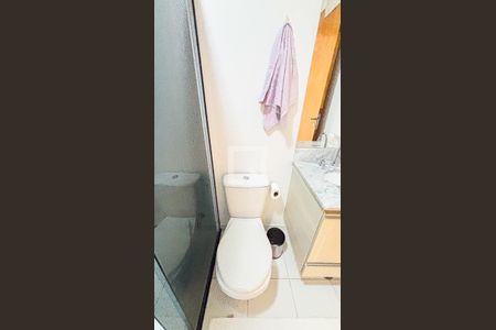 Apartamento à venda com 95m², 2 quartos e 2 vagas Apartamento à venda com 95m², 2 quartos e 2 vagasBanheiro