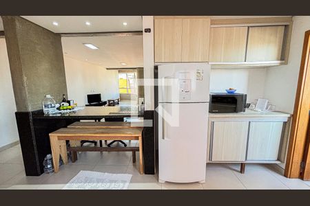 Apartamento à venda com 95m², 2 quartos e 2 vagas Apartamento à venda com 95m², 2 quartos e 2 vagasCozinha
