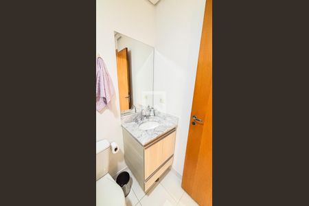 Apartamento à venda com 95m², 2 quartos e 2 vagas Apartamento à venda com 95m², 2 quartos e 2 vagasBanheiro