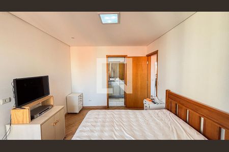 Apartamento à venda com 95m², 2 quartos e 2 vagas Apartamento à venda com 95m², 2 quartos e 2 vagasSuite