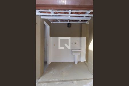 Casa à venda com 140m², 2 quartos e 2 vagas Casa à venda com 140m², 2 quartos e 2 vagasLavanderia