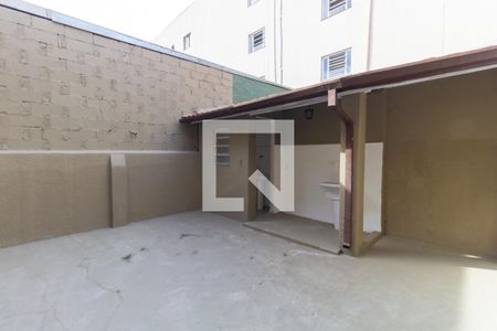 Casa à venda com 140m², 2 quartos e 2 vagas Casa à venda com 140m², 2 quartos e 2 vagasQuintal
