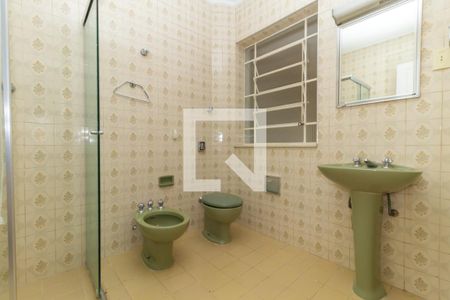 Casa à venda com 140m², 2 quartos e 2 vagas Casa à venda com 140m², 2 quartos e 2 vagasBanheiro