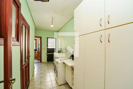 Casa à venda com 372m², 4 quartos e 2 vagas Casa à venda com 372m², 4 quartos e 2 vagasÁrea de Serviço