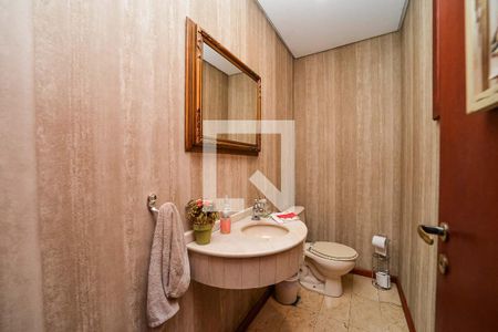 Casa à venda com 372m², 4 quartos e 2 vagas Casa à venda com 372m², 4 quartos e 2 vagasLavabo