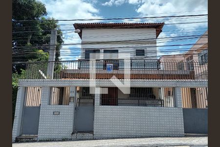 Casa à venda com 431m², 8 quartos e 3 vagas Casa à venda com 431m², 8 quartos e 3 vagasFachada