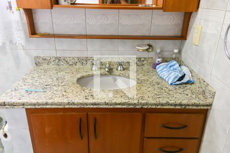 Casa à venda com 431m², 8 quartos e 3 vagas Casa à venda com 431m², 8 quartos e 3 vagasBanheiro Quarto Suíte 2- 2º Pavimento