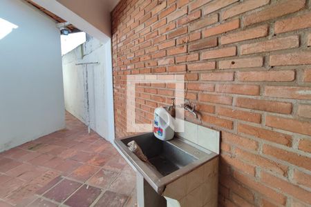 Casa à venda com 164m², 4 quartos e 1 vaga Casa à venda com 164m², 4 quartos e 1 vagaÁrea de Serviço