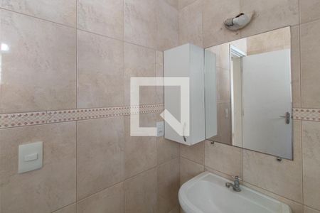 Casa à venda com 164m², 4 quartos e 1 vaga Casa à venda com 164m², 4 quartos e 1 vagaBanheiro Social