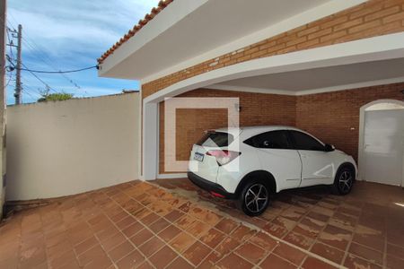 Casa à venda com 164m², 4 quartos e 1 vaga Casa à venda com 164m², 4 quartos e 1 vagaQuintal - Garagem