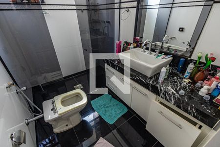 Apartamento à venda com 247m², 4 quartos e 2 vagas Apartamento à venda com 247m², 4 quartos e 2 vagasBanheiro