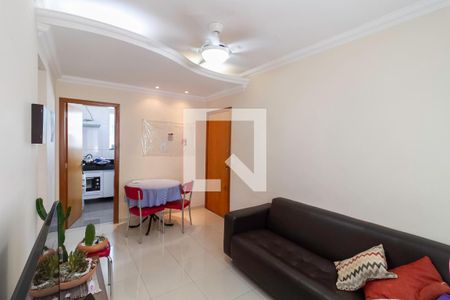 Sala  de apartamento para alugar com 2 quartos, 45m² em Santa Terezinha, Belo Horizonte