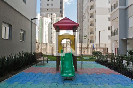 Apartamento à venda com 35m², 2 quartos e sem vagaÁrea comum - Playground