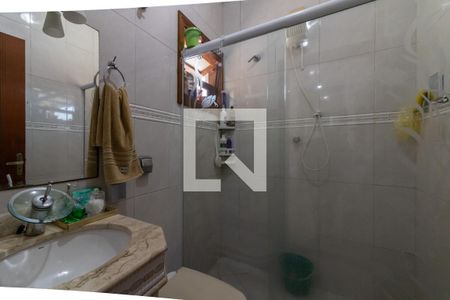 Casa à venda com 185m², 3 quartos e 3 vagas Casa à venda com 185m², 3 quartos e 3 vagasBanheiro da Suíte