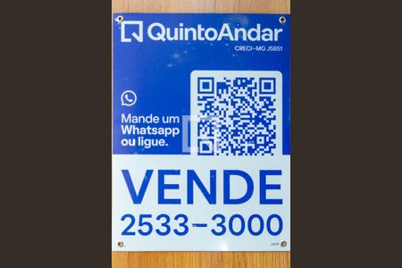 Apartamento à venda com 110m², 3 quartos e 1 vagaPlaca de vende instalada na fachada do imóvel ( JMNP-5)