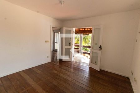 Casa à venda com 437m², 7 quartos e 3 vagasSuíte