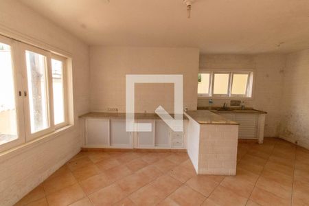 Casa à venda com 437m², 7 quartos e 3 vagasCozinha