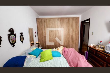 Casa à venda com 205m², 3 quartos e 2 vagasQuarto 1