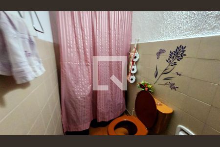 Casa à venda com 205m², 3 quartos e 2 vagasBanheiro 2