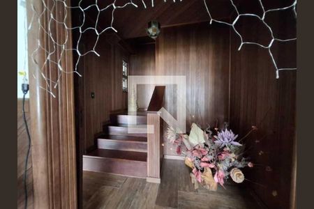 Casa de condomínio à venda com 247m², 3 quartos e 5 vagas