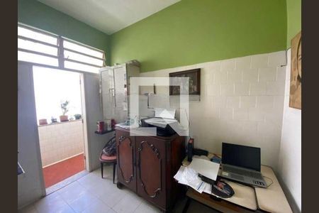 Apartamento à venda com 158m², 4 quartos e 2 vagas