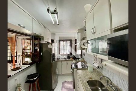 Casa à venda com 176m², 3 quartos e 2 vagas