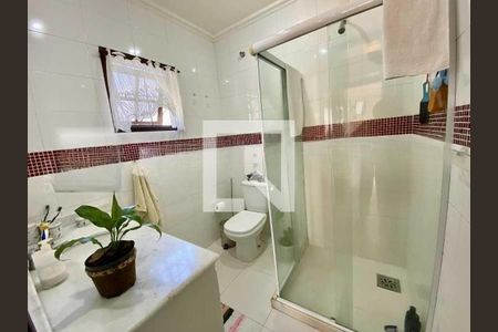 Casa à venda com 176m², 3 quartos e 2 vagas