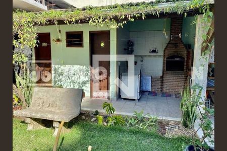 Casa à venda com 176m², 3 quartos e 2 vagas