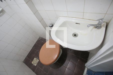 Apartamento à venda com 74m², 3 quartos e 1 vaga Apartamento à venda com 74m², 3 quartos e 1 vagaBanheiro de Serviço