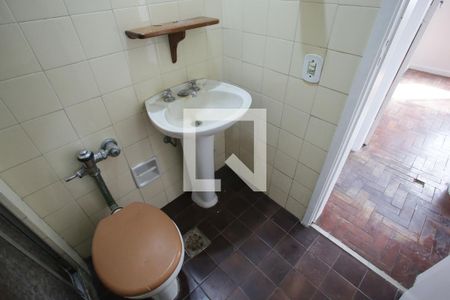 Apartamento à venda com 74m², 3 quartos e 1 vaga Apartamento à venda com 74m², 3 quartos e 1 vagaBanheiro