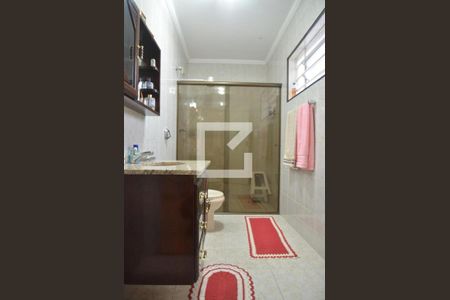 Casa à venda com 192m², 3 quartos e 2 vagasBanheiro da Suíte