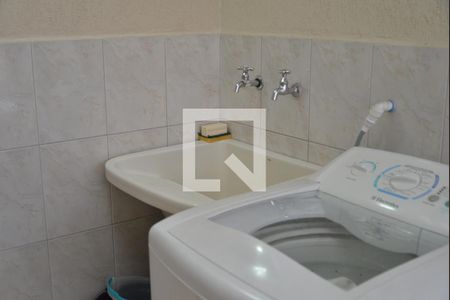 Casa à venda com 192m², 3 quartos e 2 vagasÁrea de Serviço