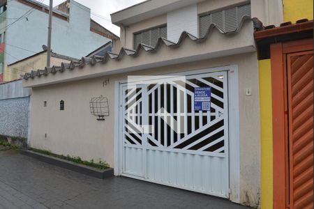 Casa à venda com 192m², 3 quartos e 2 vagasFachada