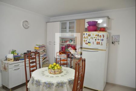 Casa à venda com 192m², 3 quartos e 2 vagasCozinha