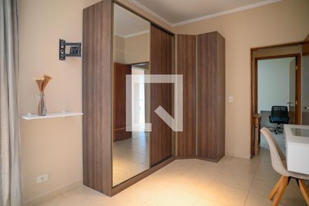 Quarto 2 de casa à venda com 3 quartos, 240m² em Vila Brasilina, São Paulo