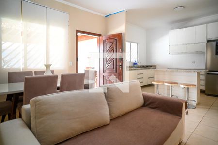 Sala de casa à venda com 3 quartos, 240m² em Vila Brasilina, São Paulo