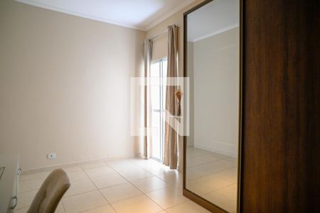 Quarto 2 de casa à venda com 3 quartos, 240m² em Vila Brasilina, São Paulo