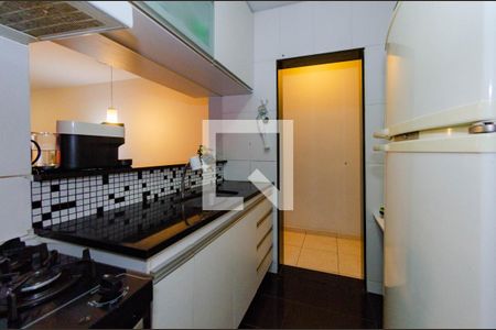 Apartamento à venda com 55m², 2 quartos e 1 vaga Apartamento à venda com 55m², 2 quartos e 1 vagaCozinha