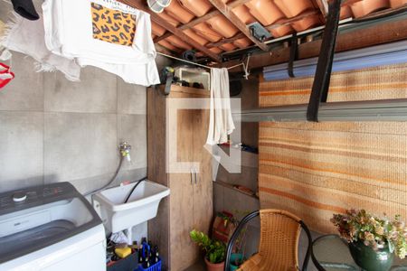 Apartamento à venda com 70m², 3 quartos e 1 vagaÁrea de Serviço