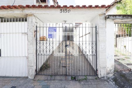 Casa para alugar com 120m², 3 quartos e 2 vagasFachada