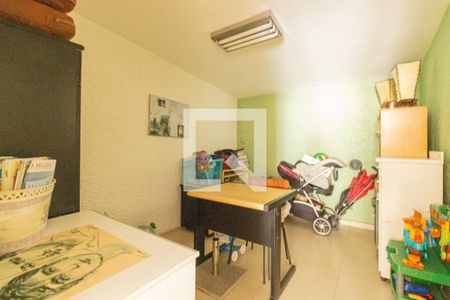 Casa à venda com 165m², 3 quartos e 2 vagas Casa à venda com 165m², 3 quartos e 2 vagasÁrea comum