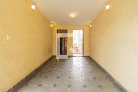 Casa à venda com 165m², 3 quartos e 2 vagas Casa à venda com 165m², 3 quartos e 2 vagasGaragem