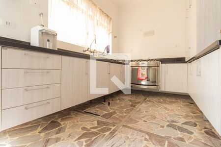 Casa à venda com 165m², 3 quartos e 2 vagas Casa à venda com 165m², 3 quartos e 2 vagasCozinha