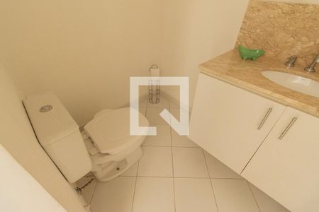 Casa à venda com 165m², 3 quartos e 2 vagas Casa à venda com 165m², 3 quartos e 2 vagasÁrea comum