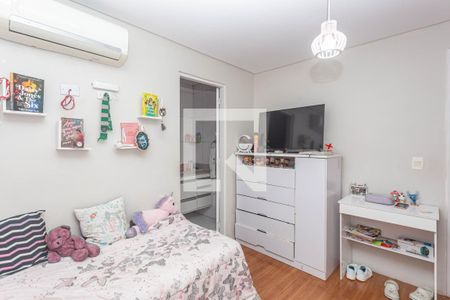 Casa à venda com 280m², 3 quartos e 4 vagasSuíte 2