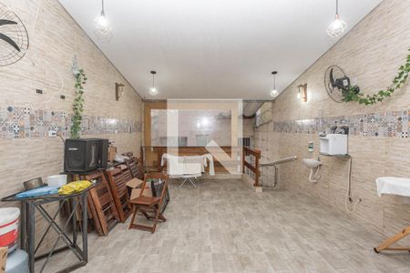 Casa à venda com 280m², 3 quartos e 4 vagasÁrea comum - Salão de festas